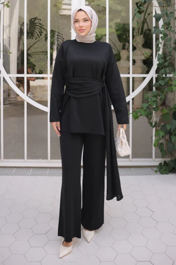 Siyah Bisiklet Yaka Simli Pantolonlu Takım