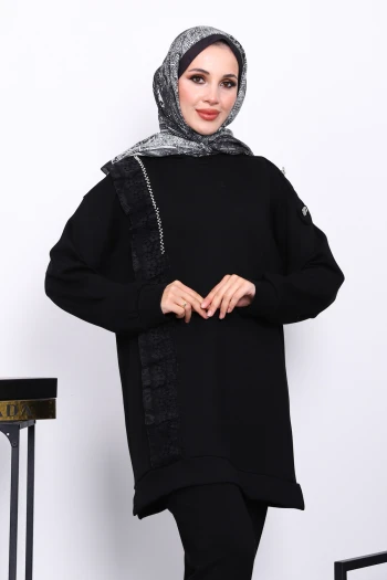 Siyah Dik Yaka Tül İşlemeli Tunik