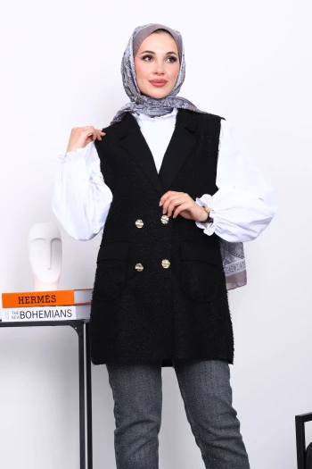 Siyah Düğmeli Buklet Yelek
