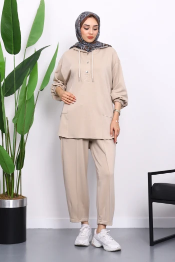 Taş Yaka Çıtçıtlı Tunik Pantolonlu Takım