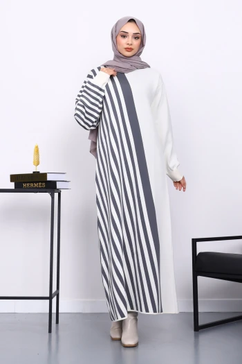 Ekru Çizgili Triko Elbise