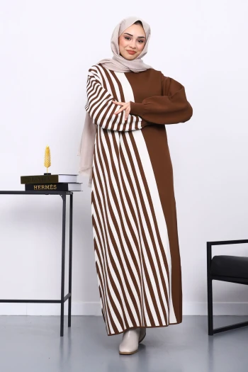 Kahverengi Çizgili Triko Elbise