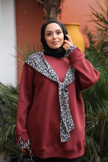 Kiremit Fular Detaylı İçi Şardonlu Üç İplik Sweatshirt