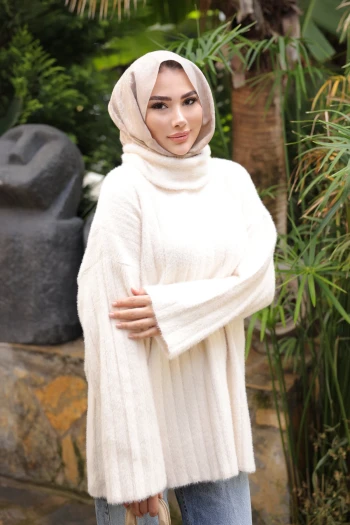 Krem Balıkçı Yaka Salaş Angora Yumoş Triko Tunik