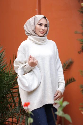 Krem Balıkçı Yaka Salaş Triko Tunik