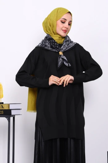 Siyah Bisiklet Yaka Soğuk İplik Triko Tunik