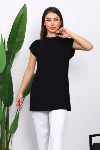 Siyah Dik Yaka Sıfır Kol İçlik