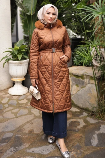 Taba Kapüşonlu Fermuarlı Kapitone Mont