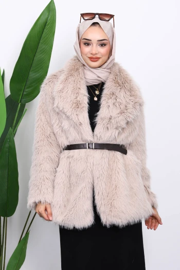 Taş Kemerli Kısa Kürk Kaban