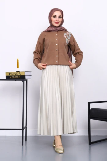 Vizon Nakışlı Düğmeli Triko Hırka