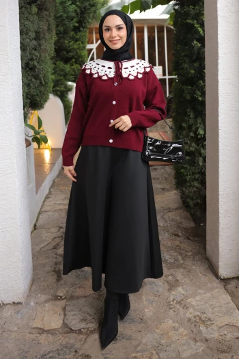 Bordo Yaka Dantel Detaylı Düğmeli Triko Hırka
