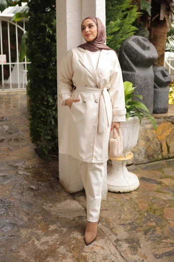 Ekru Bel Kuşaklı Düğmeli Trençkot