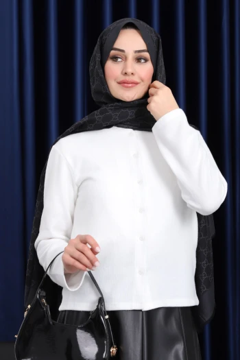 Ekru Düğmeli Dokulu Hırka