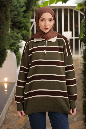 Haki Çizgili Yakalı Triko Kazak