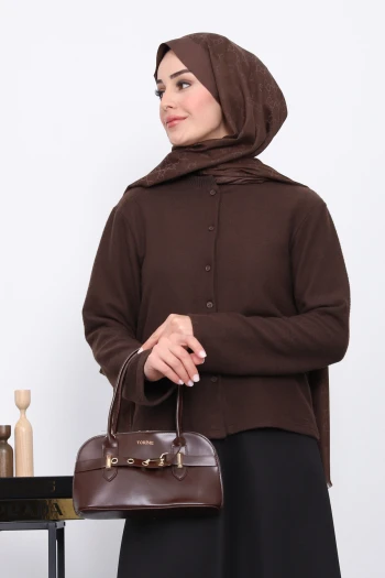 Kahverengi Düğmeli Dokulu Hırka