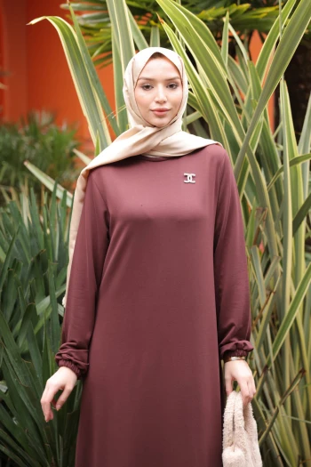 Kahverengi Eteği Katlı Kol Lastikli Modal Elbise