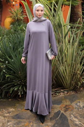 Koyu Gri Eteği Katlı Kol Lastikli Modal Elbise