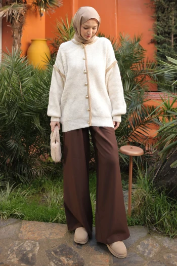 Krem Balon Kol Düğmeli Triko Hırka