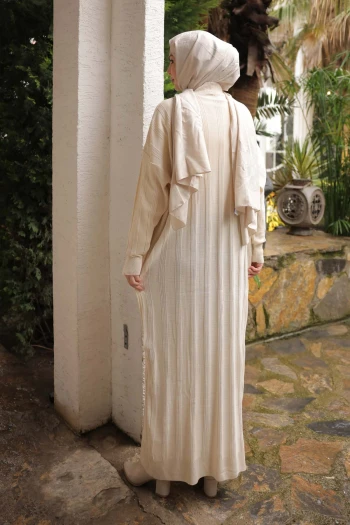 Krem Dik Yaka Merserize Triko Elbise