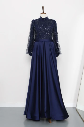 Lacivert Boncuklu İşlemeli Saten Abiye