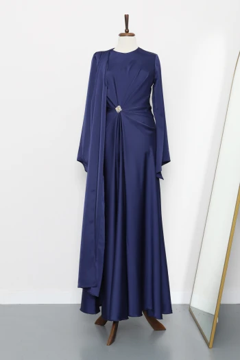 Lacivert Önü Pelerinli Drapeli Saten Abiye