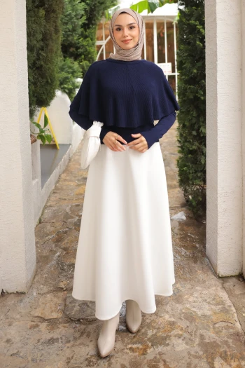 Lacivert Pelerin Detaylı Fitilli Triko Kazak