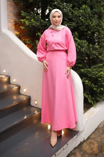 Pembe Önü Fiyonklu Krep Bluz Etekli Takım