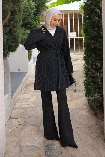 Siyah Kapüşonlu Lazer Kesim Kot Ceket