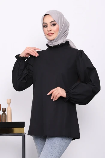 Siyah Yaka Kol Fırfırlı Tunik
