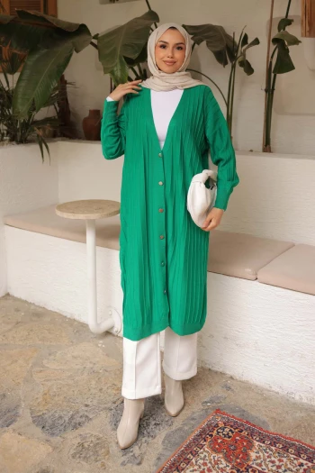 Yeşil Düğmeli Uzun Triko Merserize Hırka