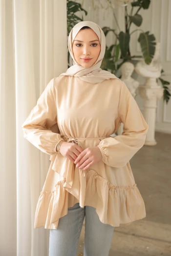 Bej Eteği Katlı Fırfırlı Tunik