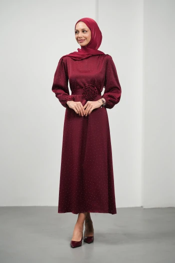 Bordo Çiçek Kemerli Taşlı Saten Abiye