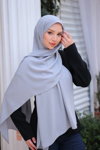 Gri Five Medine İpeği Şal