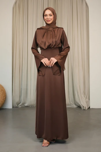 Kahverengi Omuzları Vatkatlı Saten Abiye