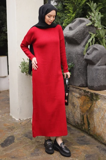 Kırmızı Dik Yaka Fitilli Triko Elbise