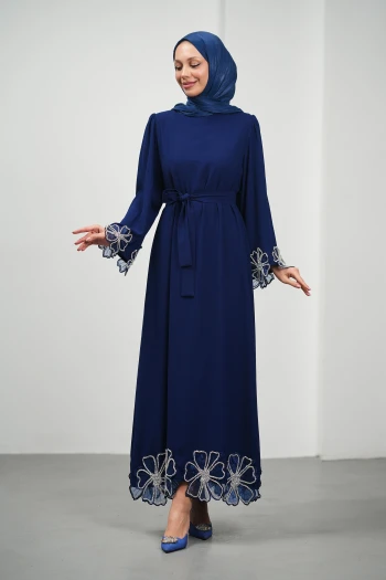 Lacivert Kol Ve Etek Ucu Çiçek Taşlı Abiye