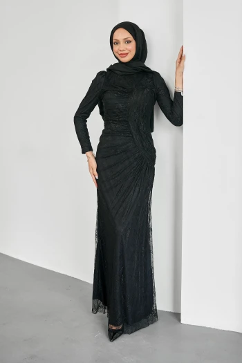 Siyah Önü Büzgülü Güpürlü Abiye