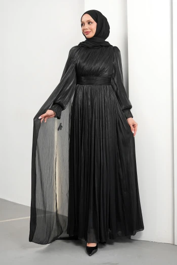 Siyah Pelerin Detaylı Piliseli Abiye