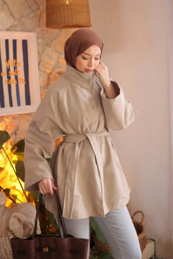 Taş Kuşaklı Düğmeli Gabardin Trençkot