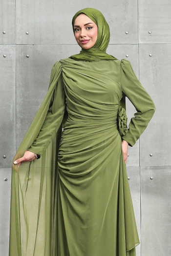 Haki Pelerinli Gül Detaylı Şifon Abiye