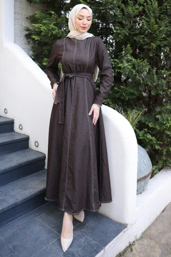 Kahverengi Bisiklet Yaka Kuşaklı Kot Elbise