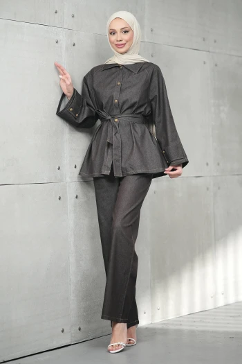 Kahverengi Kuşaklı Ceket Pantolonlu Kot Takım