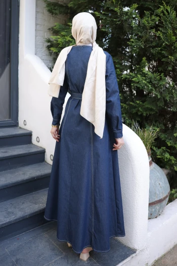 Koyu Mavi Bisiklet Yaka Kuşaklı Kot Elbise