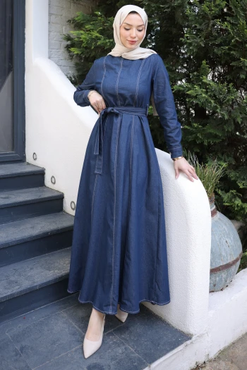 Koyu Mavi Bisiklet Yaka Kuşaklı Kot Elbise