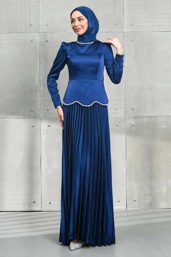 Lacivert Beli Taş Detaylı Etek Pileli Saten Abiye