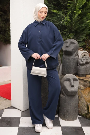 Lacivert Yaka Düğmeli Tunik Pantolonlu Takım