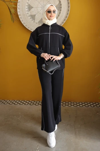 Siyah Kapüşonlu Fermuarlı Sweat Hırka Pantolonlu Takım