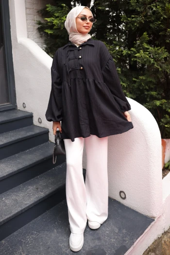 Siyah Kol Lastikli Önü Düğmeli Biyeli Tunik