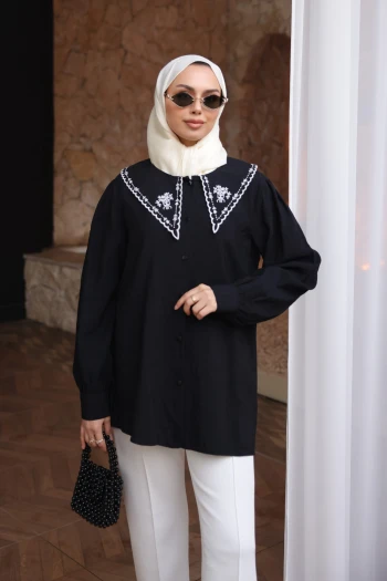 Siyah NFC-5345 Yaka Nakışlı Düğmeli Gömlek