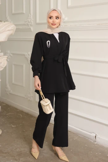 Siyah Yaka Bronş Detaylı  Tunik Pantolonlu Takım